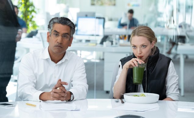 Amanda Seyfried and Naveen Andrews in The Dropout (2022)